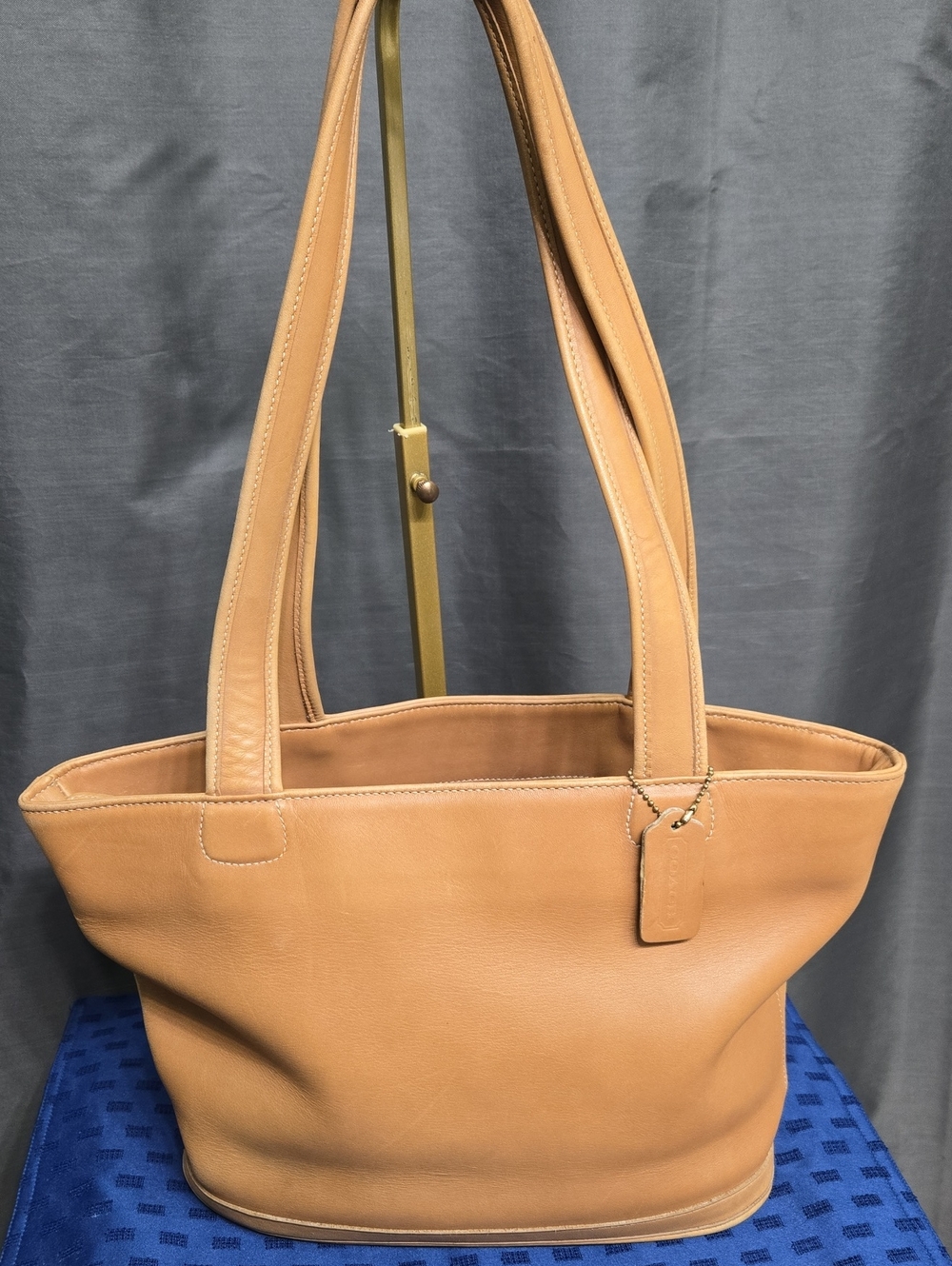 Coach Vintage 1998 Tan Leather Shoulder Tote